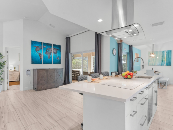 Luxury Cape Coral Retreat - 4 Bedroom Home with Private Pool